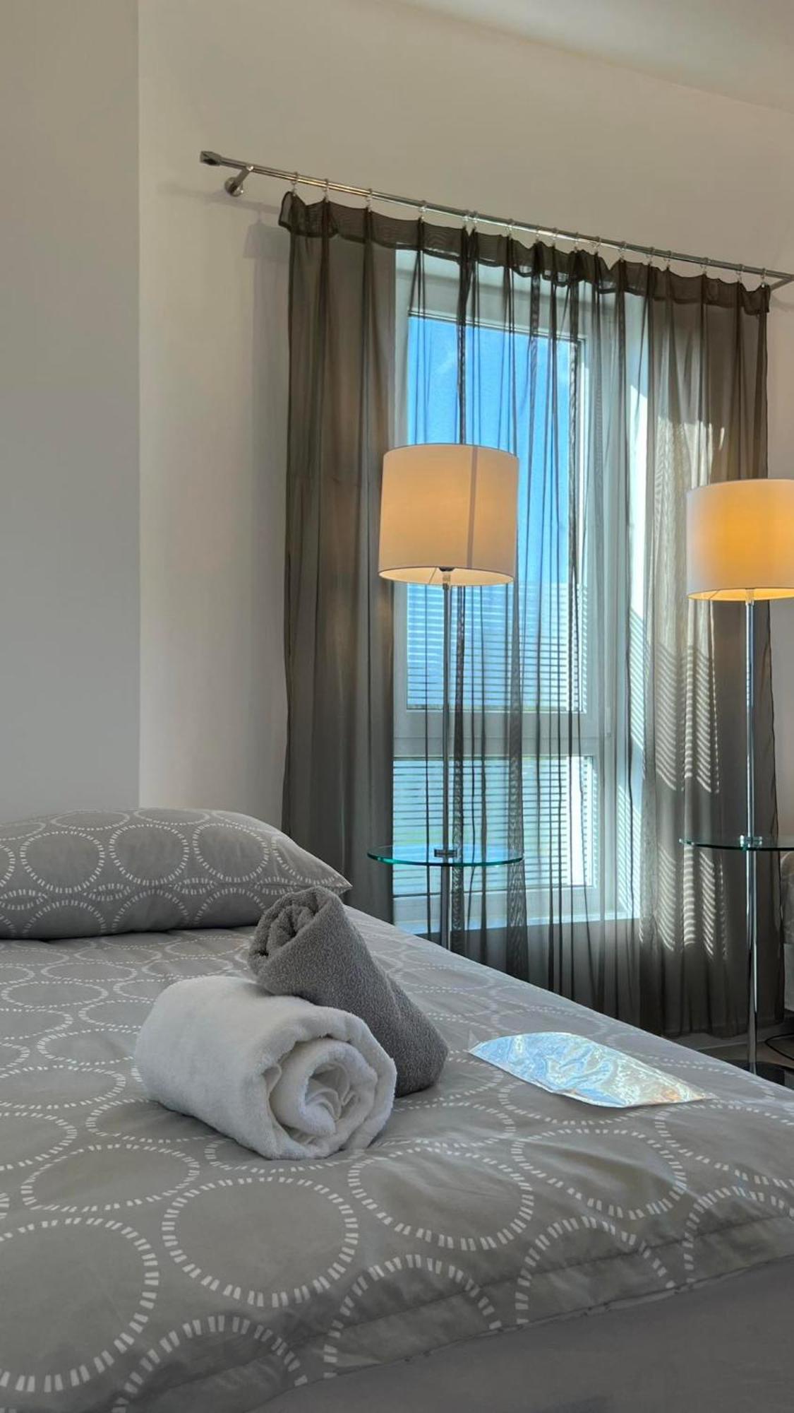 Azyl Hotel