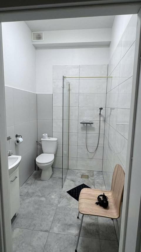 Azyl Hotel Legnica
