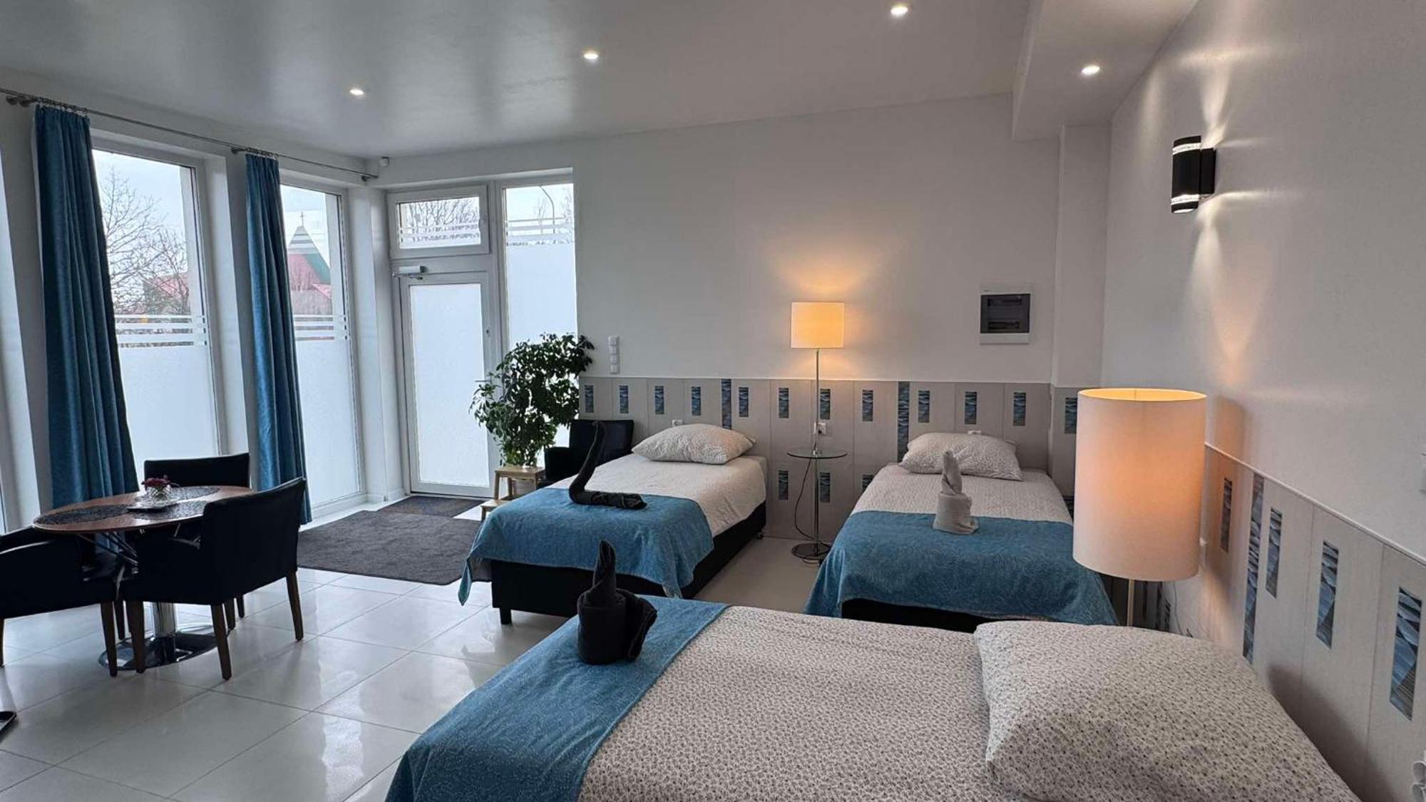 Azyl Hotel